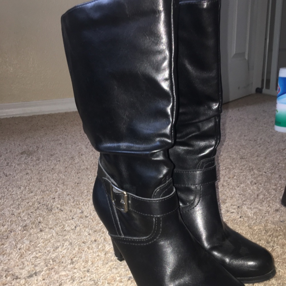 Black boots